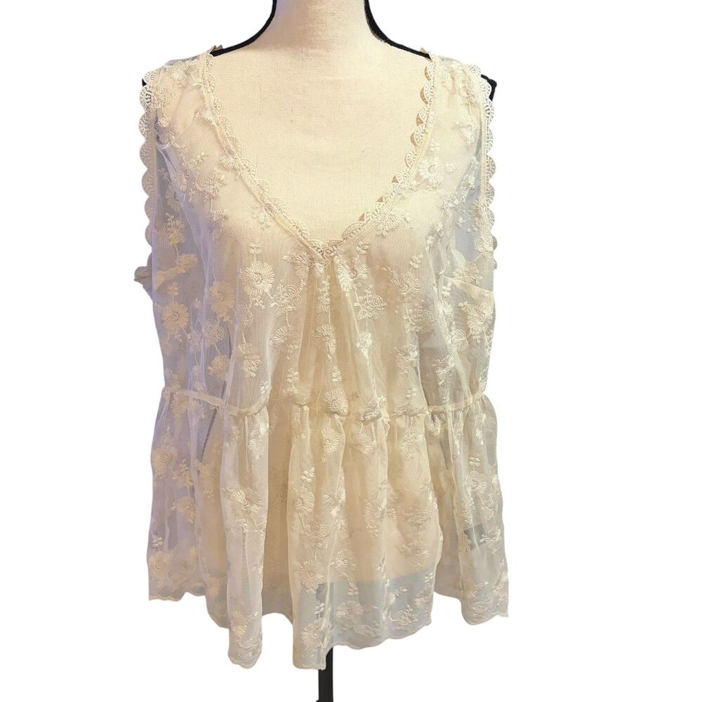 NWT Torrid Ivory Embroidered Lace Babydoll Top Size 00 Romantic Boho